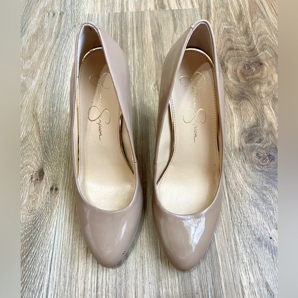 Jessica Simpson Women's Praylee Pump color chai latte size 7.5 - Picture 1 of 7